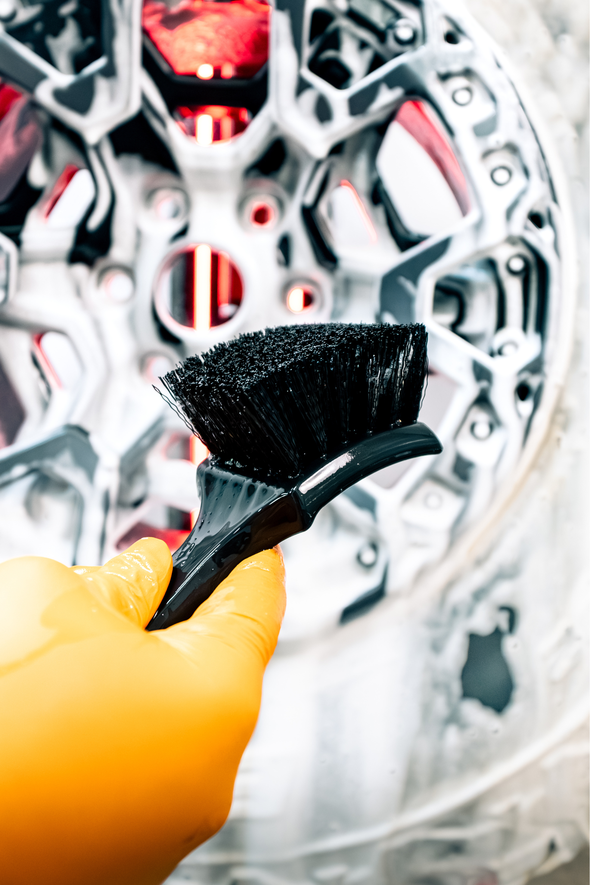 Blackline Stiff Bristle Tire Brush
