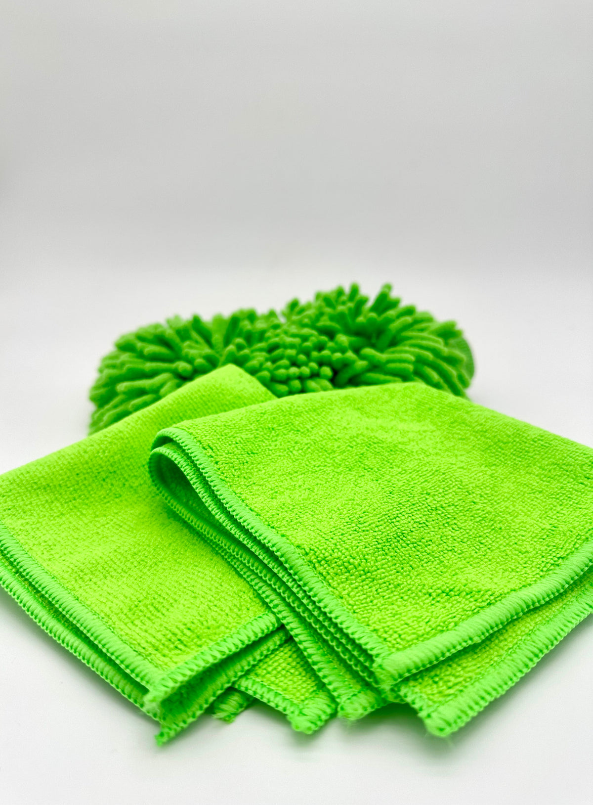 Combat Clean Wash Mitt & Towel Combo